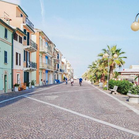 Beautiful Home In Porto Recanati With Wifi Luaran gambar